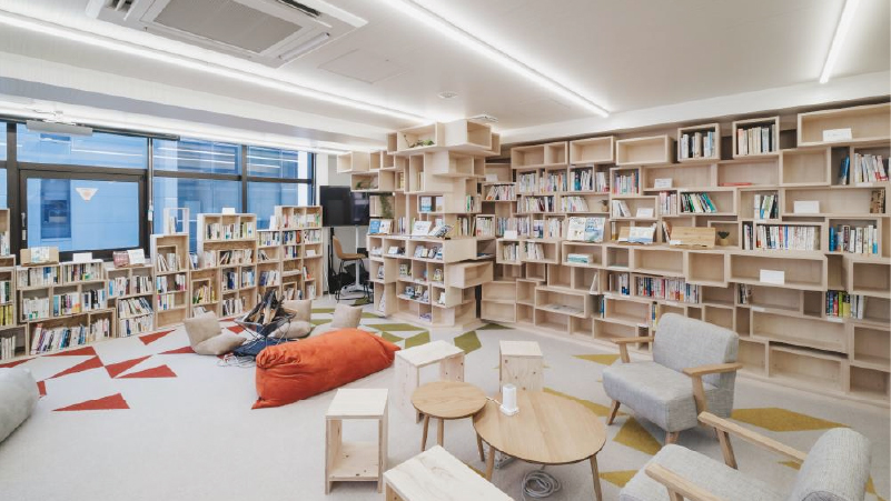 中央区のコミュニティスペース「人事図書館」内装デザインの事例